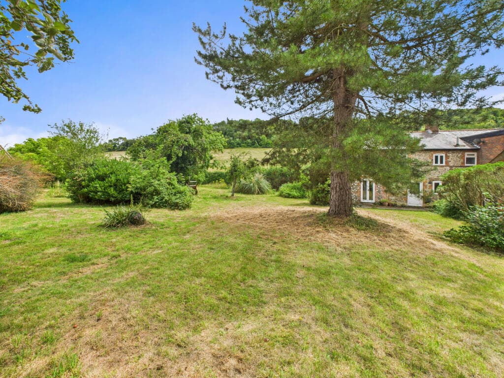Bennett End Road - Image 1