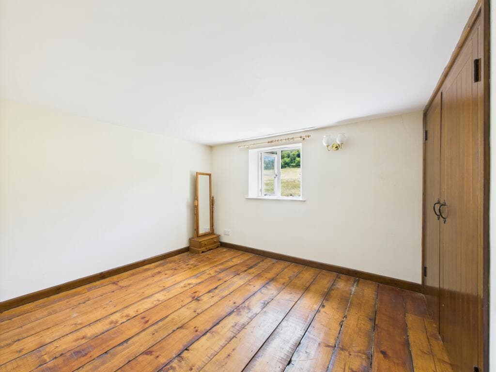 Bennett End Road - Image 11