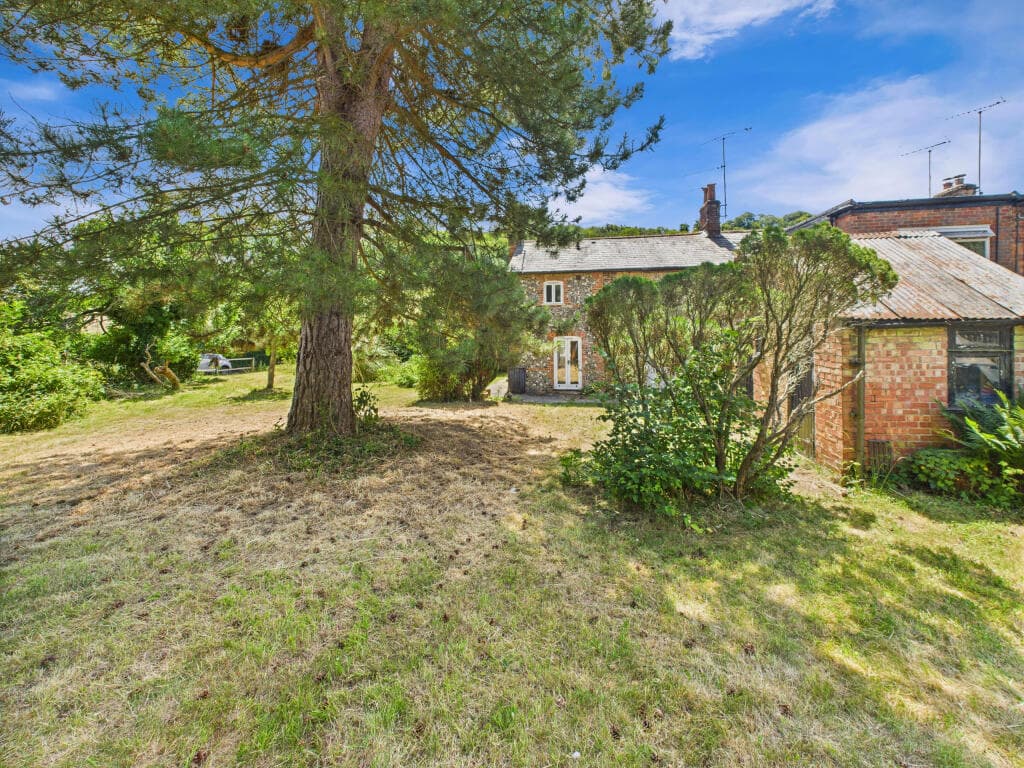 Bennett End Road - Image 7