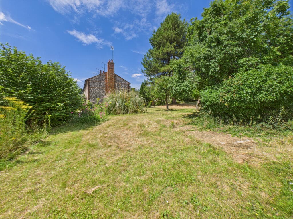 Bennett End Road - Image 9