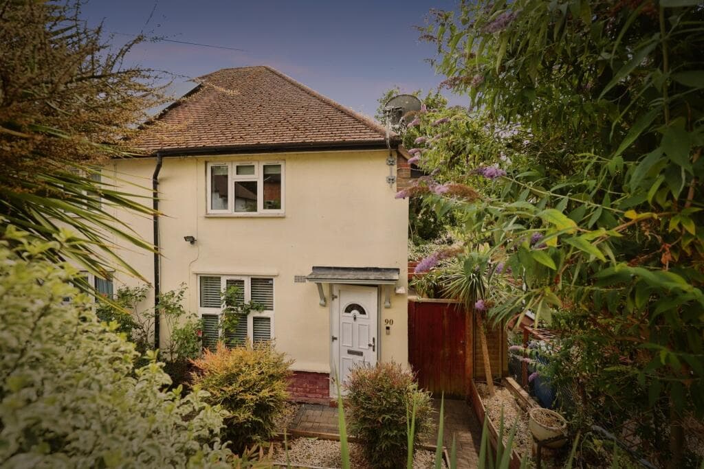 Underwood Road, HIGH WYCOMBE - Image 1