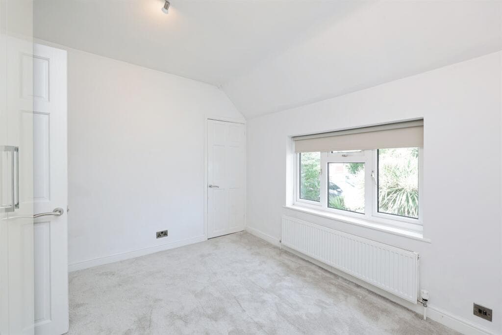 Underwood Road, HIGH WYCOMBE - Image 6