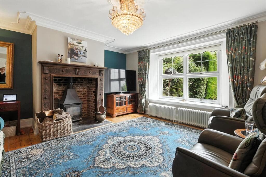 MARKETING VIDEO INSIDE - South Hill, Langdon Hills, Basildon - Image 4