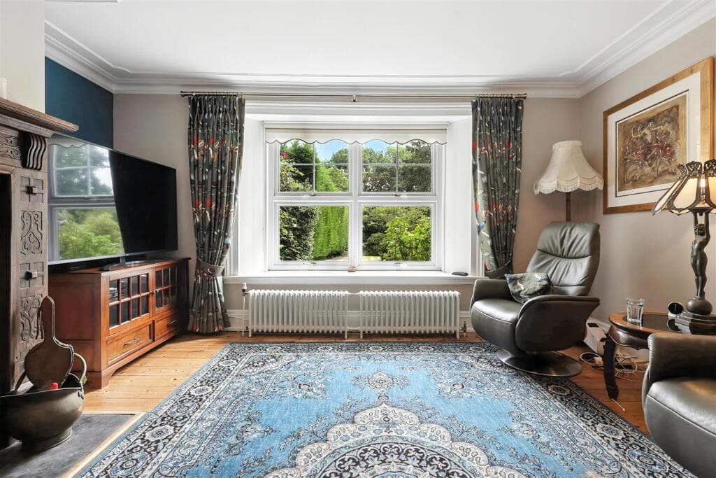 MARKETING VIDEO INSIDE - South Hill, Langdon Hills, Basildon - Image 5
