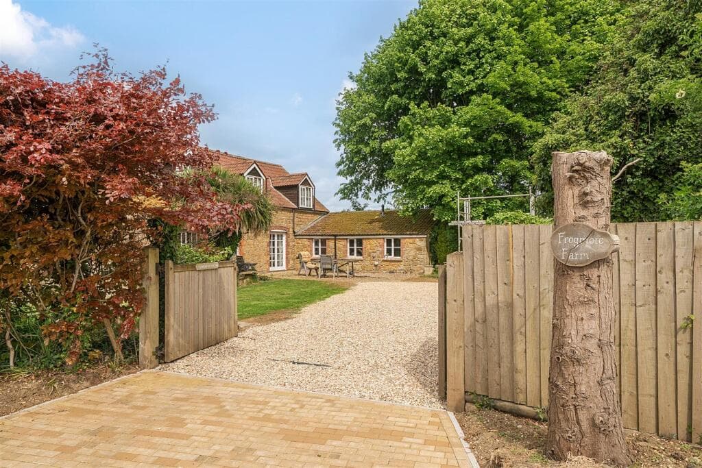 Lopenhead, South Petherton - Image 2