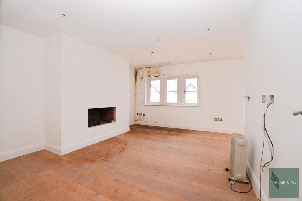 Holcombe Road, Ilford, IG1 - Image 11