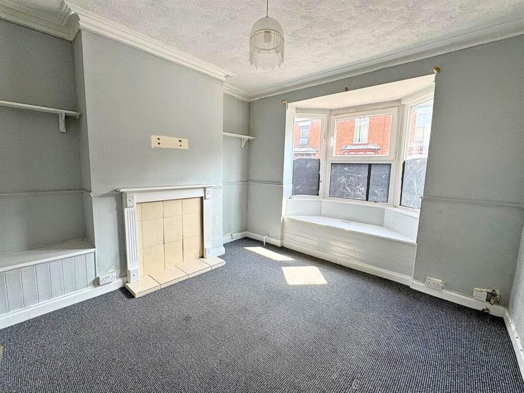 Dixon Street, Lincoln LN5 - Image 3