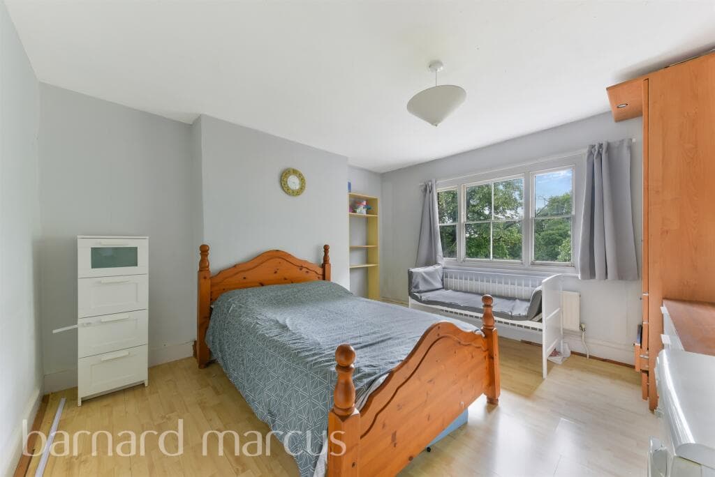 Cromwell Place, Mortlake, London - Image 6