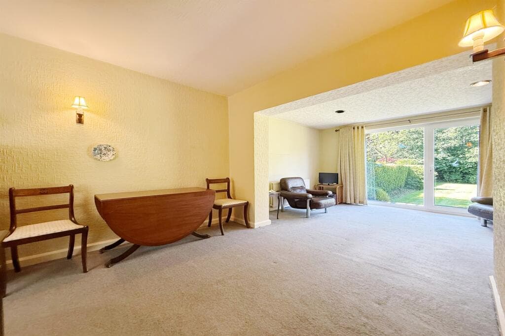 Ladythorn Grove, Bramhall - Image 6