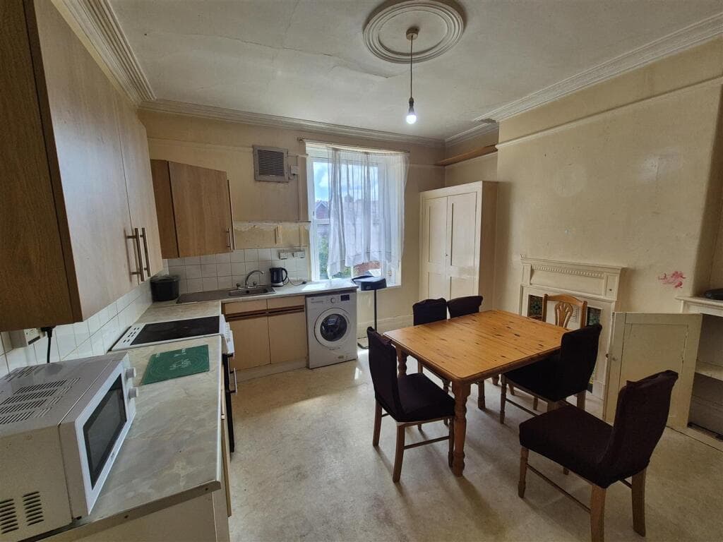 Caradog Road, Aberystwyth - Image 10