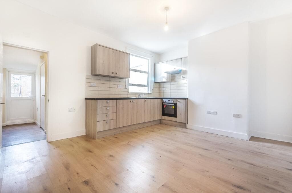 Westfield Road, West Ealing, London, W13 - Image 3