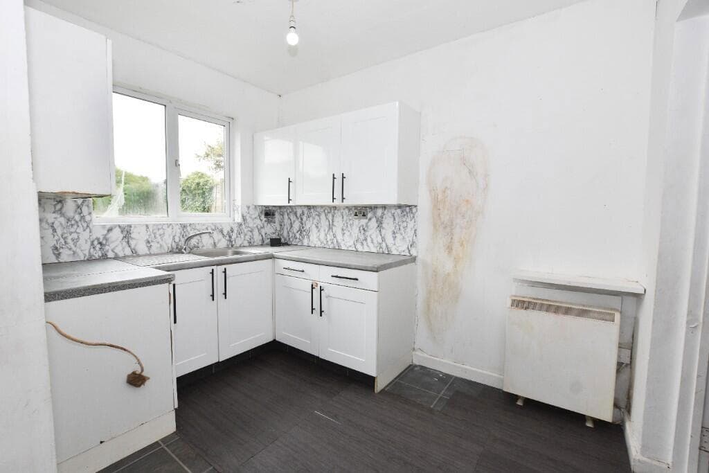 North Roskear Road, Camborne, Cornwall, TR14 8PS - Image 2