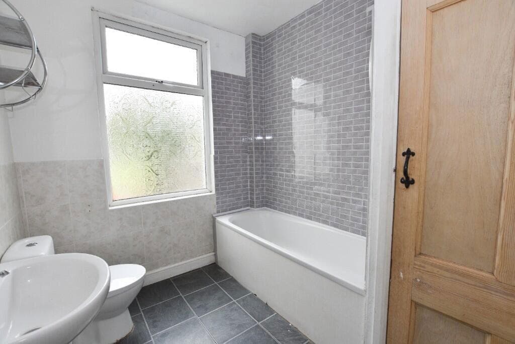 North Roskear Road, Camborne, Cornwall, TR14 8PS - Image 6