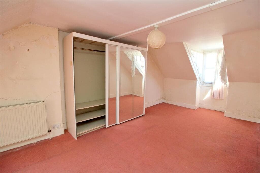 Sutton Road, Seaford - Image 4