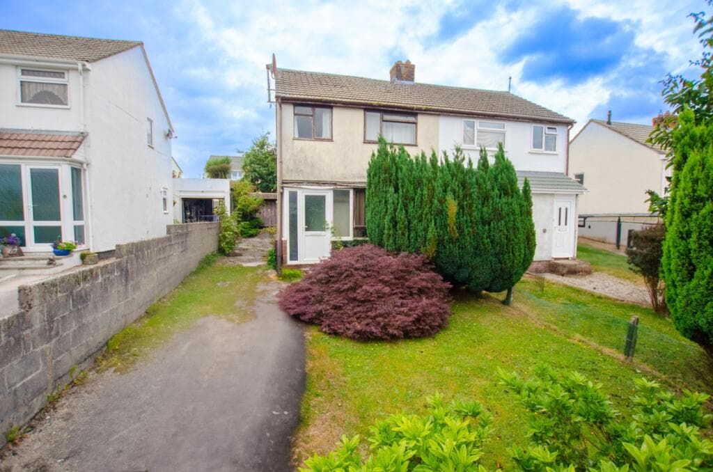 69 Queens Crescent, Bodmin, PL31 1QP - Image 1