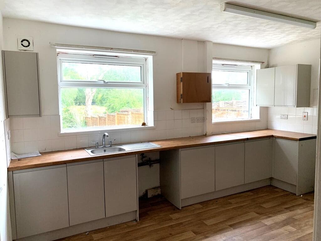 Ash Grove, Silverdale, Newcastle, ST5 6JX - Image 3