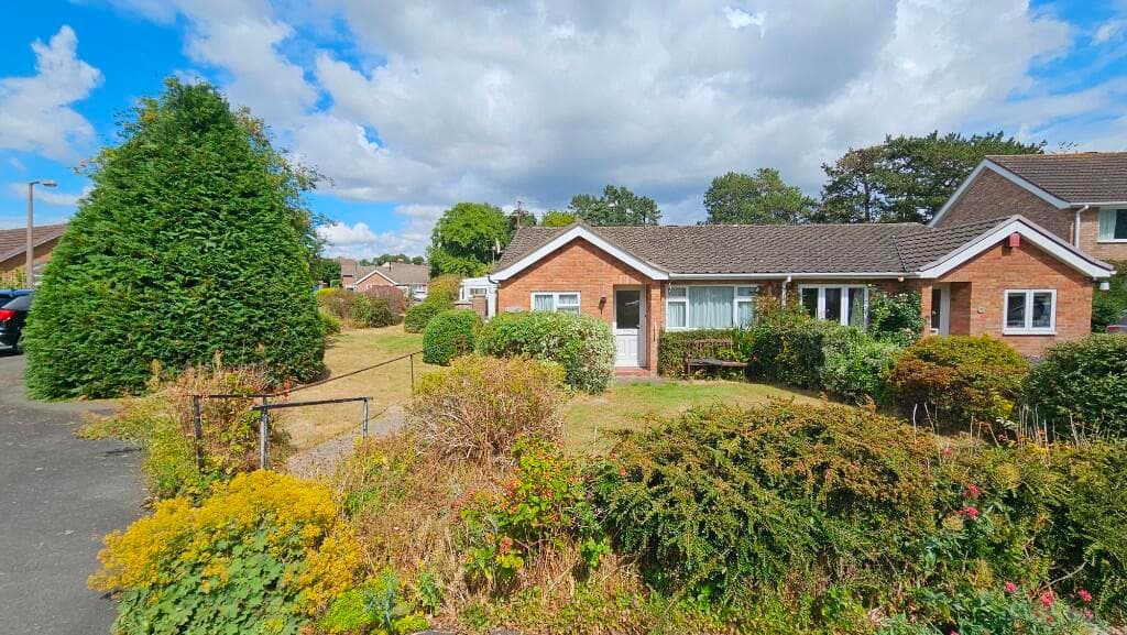 78 Stretton Farm Road, Church Stretton, Shropshire, SY6 - Image 1
