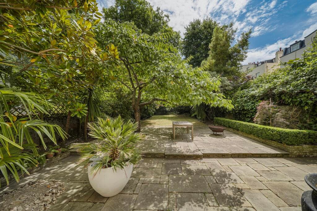 Maida Avenue, Little Venice, London, W2, United Kingdom - Image 11