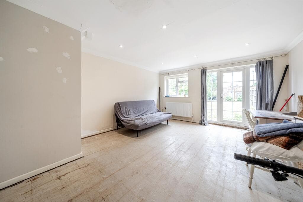 Boyn Valley Road, Maidenhead - Image 4
