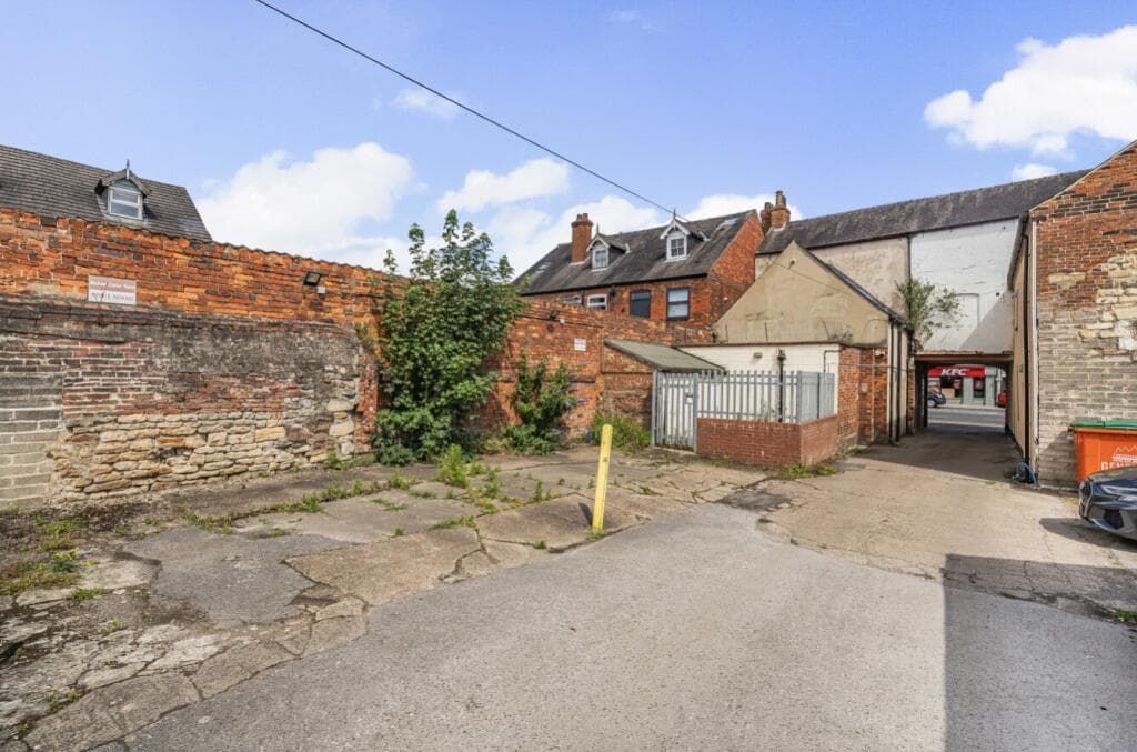 77 High Street, Lincoln, Lincolnshire, LN5 - Image 9