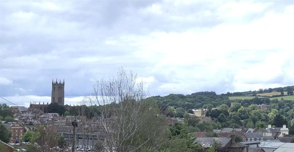 New Road, Ludlow, Shropshire - Image 4