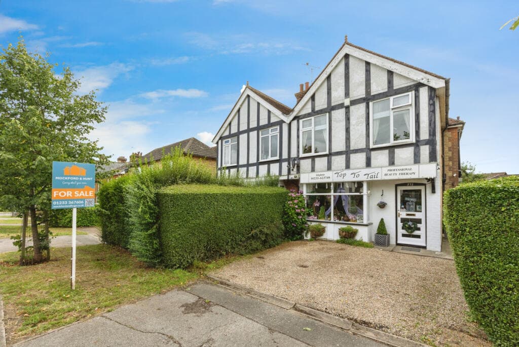 View property at Faversham Road, Ashford, TN24 9