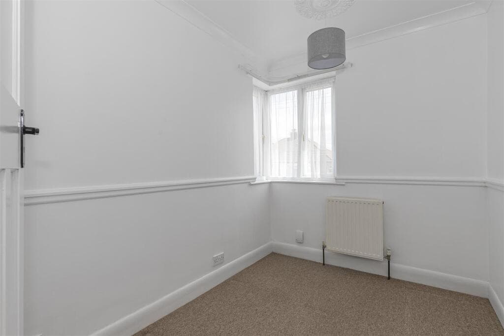 Woodleigh Gardens, Whitchurch - Image 10
