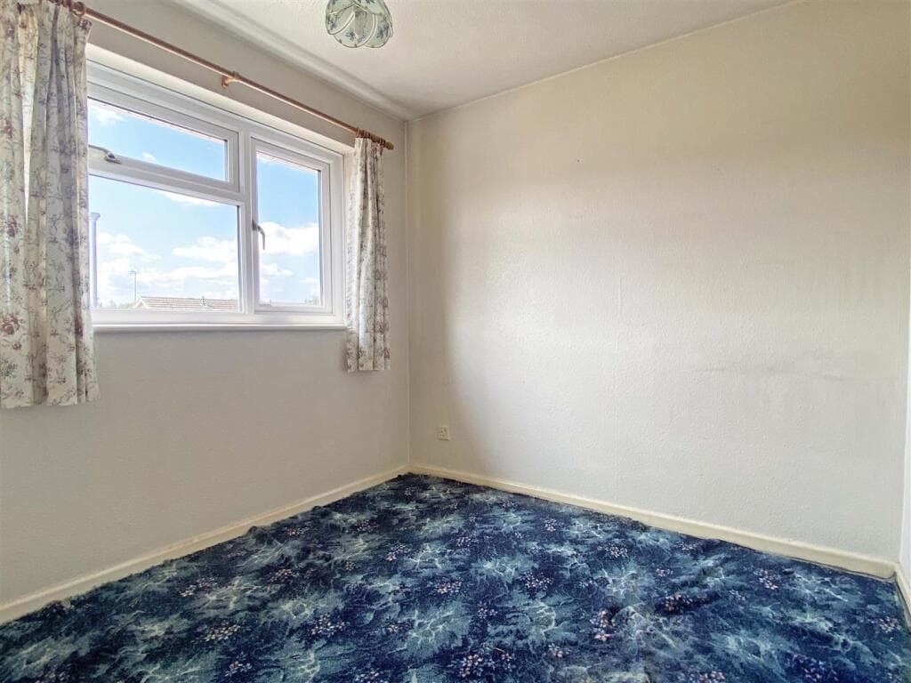 Ashurst Drive, Springfield, Chelmsford - Image 8