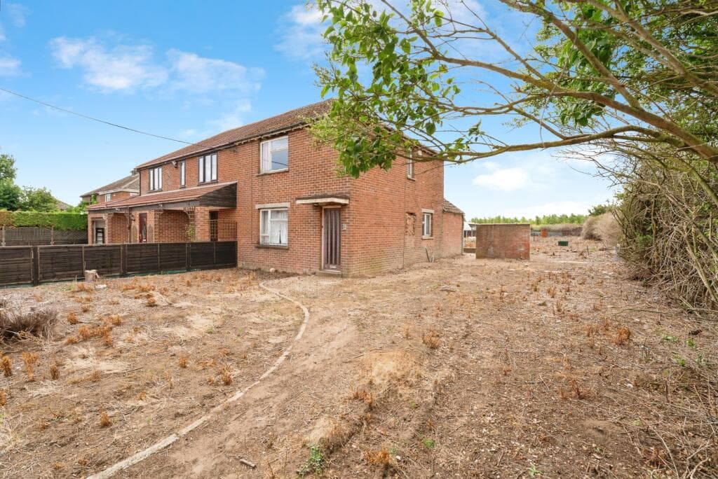 Eastwood, Docking, King's Lynn, Norfolk, PE31 - Image 1