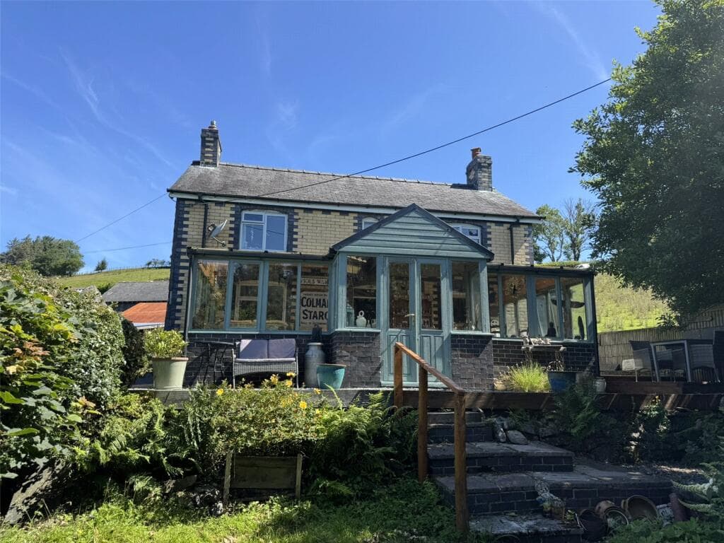 View property at Cemmaes, Machynlleth, Powys, SY20
