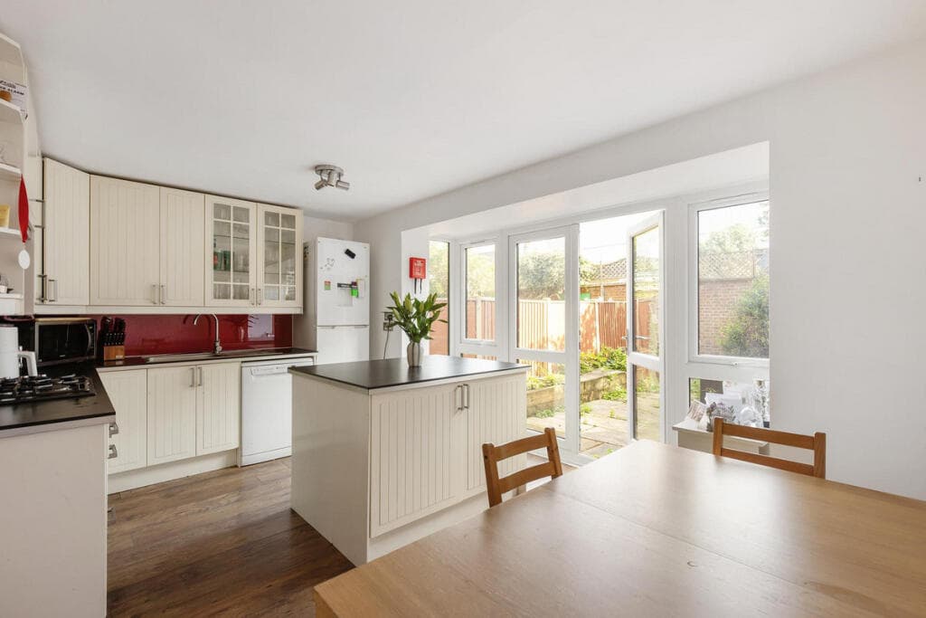 View property at Cheryls Close, London, SW6
