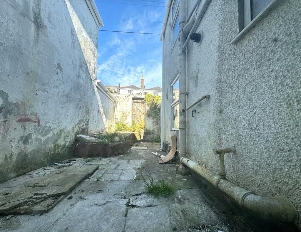 Clarence Place, Plymouth, PL2 - Image 11