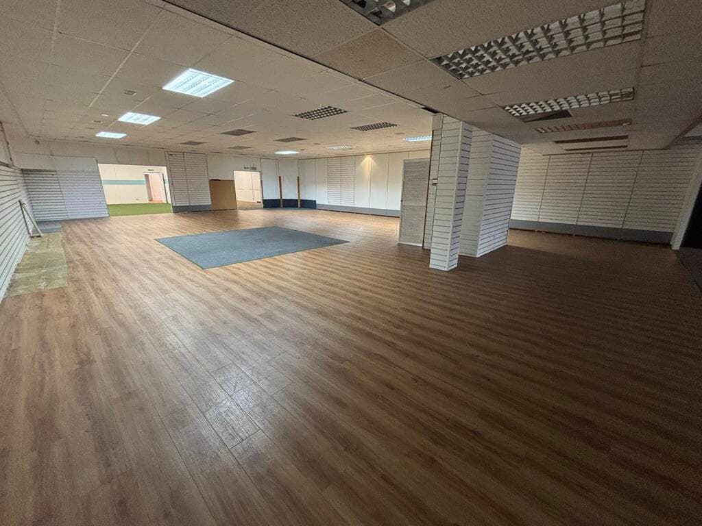79 - 89 Northumberland Avenue, Reading, Berkshire, RG2 7PT - Image 3