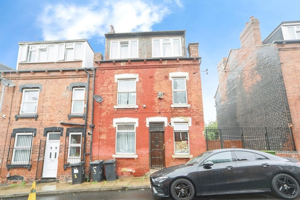 Lambton Terrace, LEEDS - Image 1