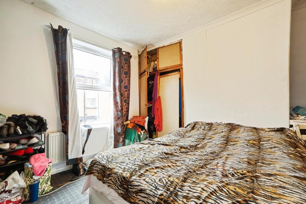 Lambton Terrace, LEEDS - Image 4