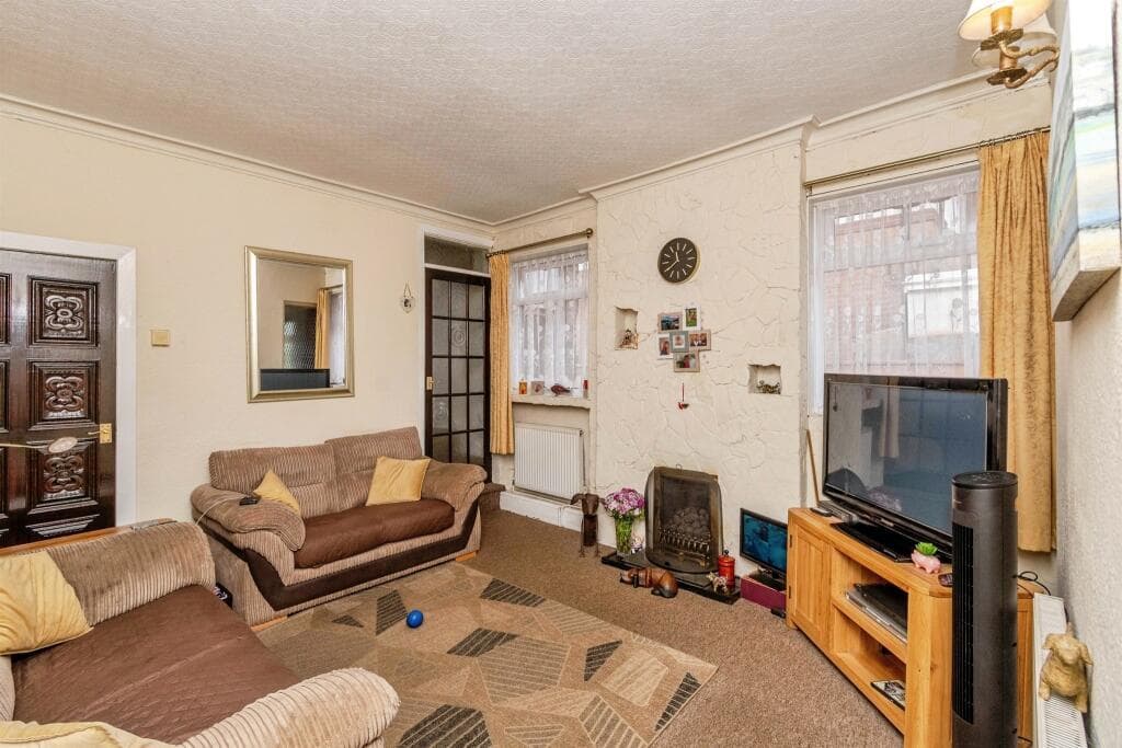 Old Park Road, Wednesbury - Image 10