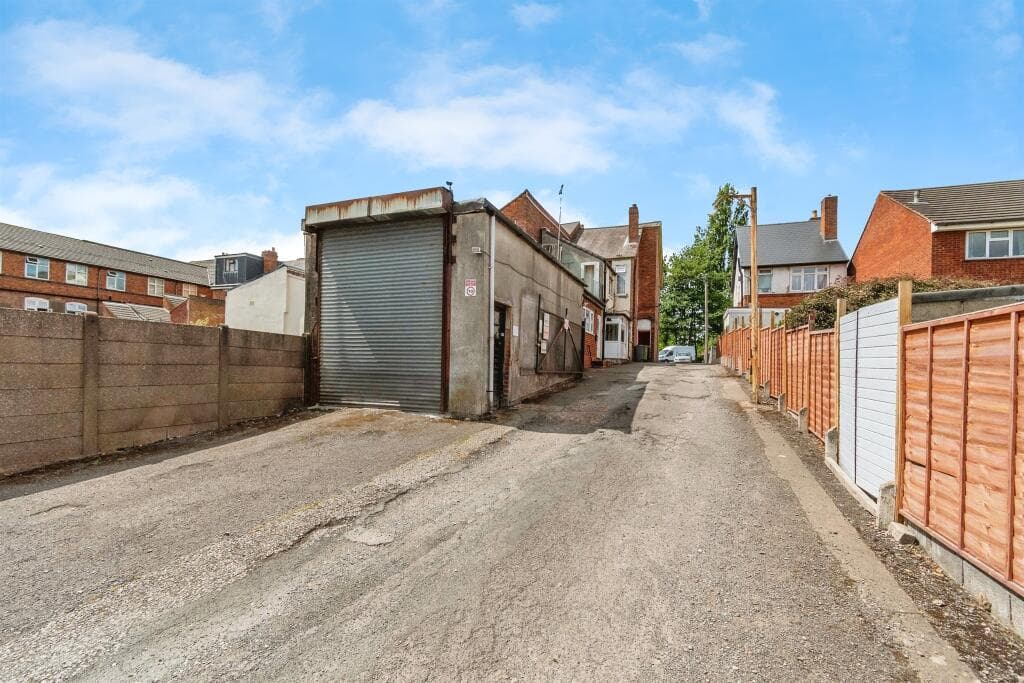 Old Park Road, Wednesbury - Image 8