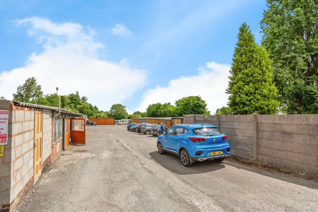 Old Park Road, Wednesbury - Image 9