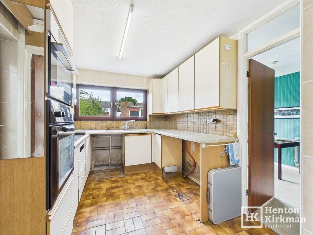Hollyford, Billericay, Essex, CM11 1EG - Image 3