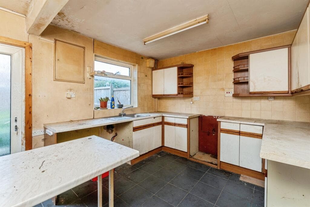 Neville Road, Chester - Image 2