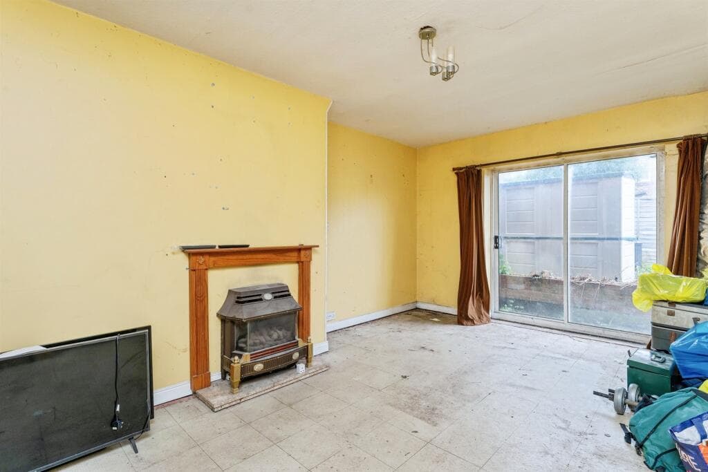 Neville Road, Chester - Image 8