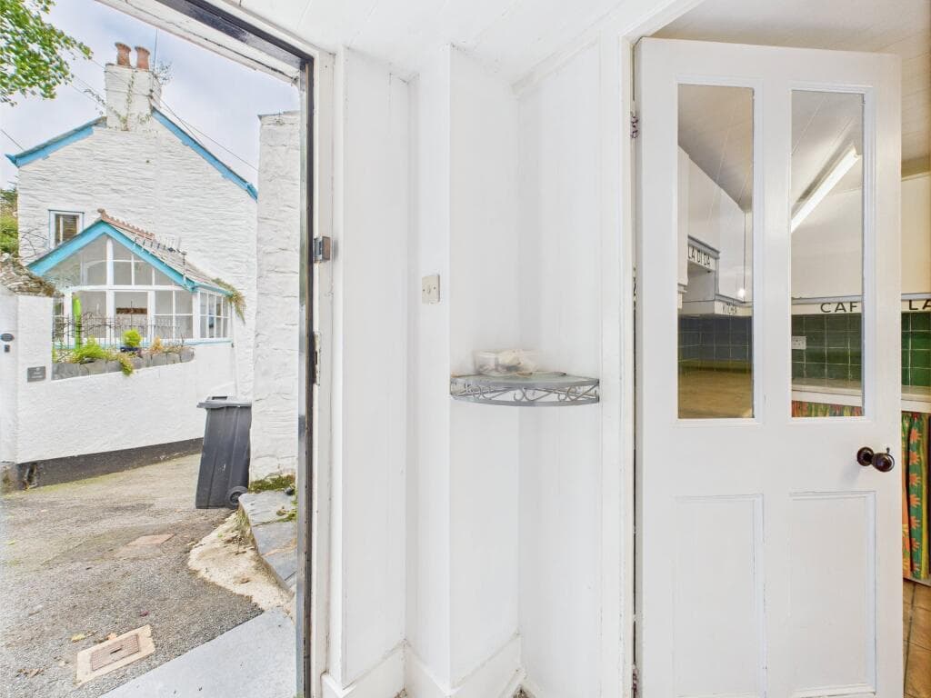 Mill Hill, Polperro, Cornwall - Image 10