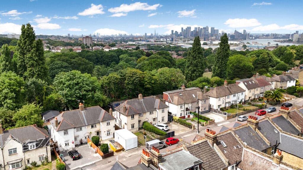Kinveachy Gardens, London - Image 1