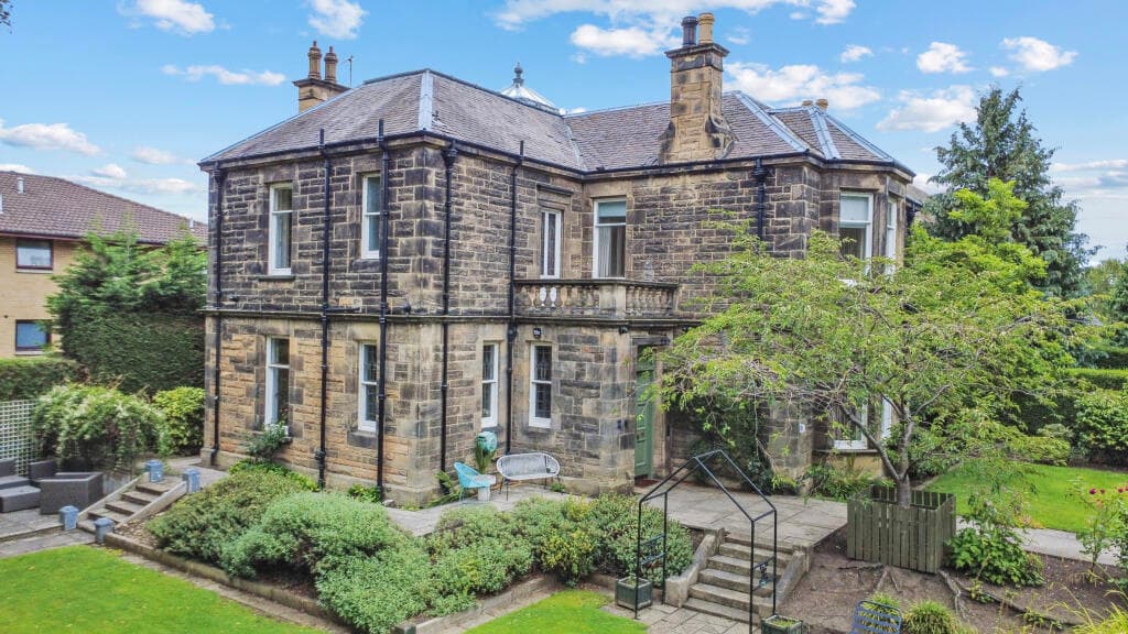 Inverleith Place, Edinburgh, EH3 - Image 1