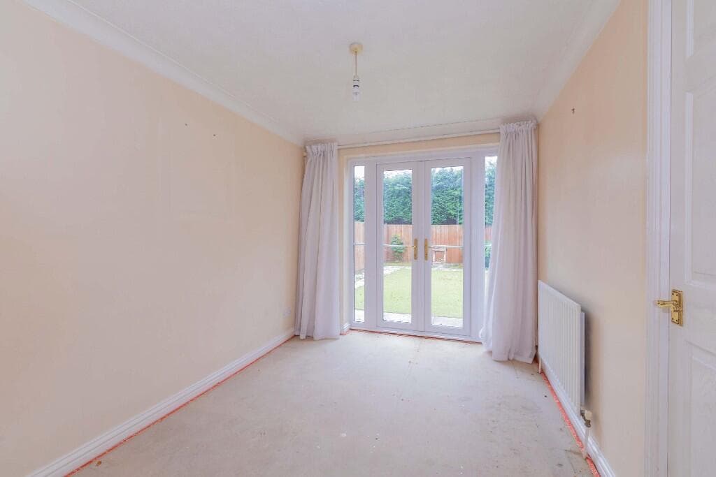 Copse Close, Cippenham - Image 7