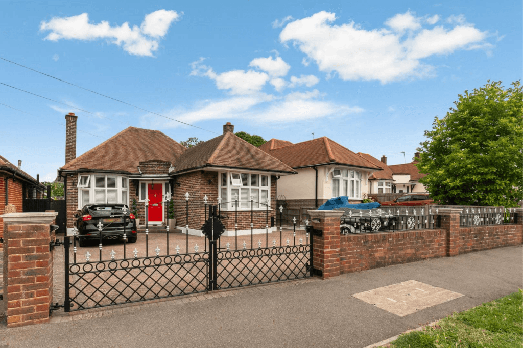 Meadow Walk, Ewell Court - Image 1