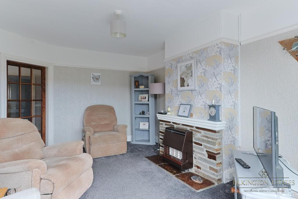 Laira Park Place, Plymouth, Devon, PL4 - Image 3