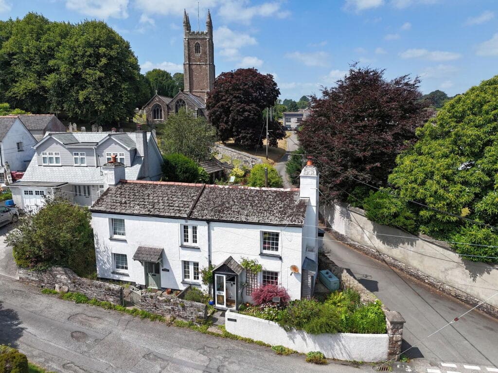Park Road, Lifton, PL16 0BL - Image 1