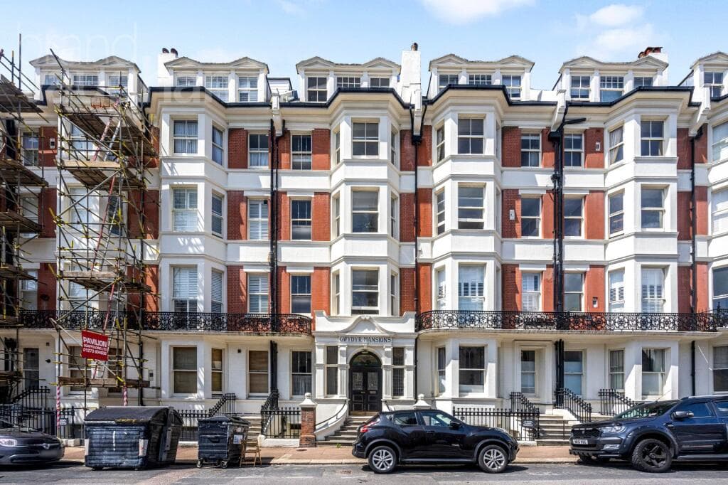 View property at Holland Road, Hove, East Sussex, BN3