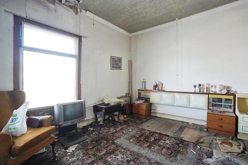 Leeds Road, Wakefield - Image 7